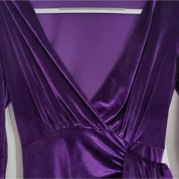 House of Harlow 1960 Velvet Wrap Sash Dress - Picture 16 of 16